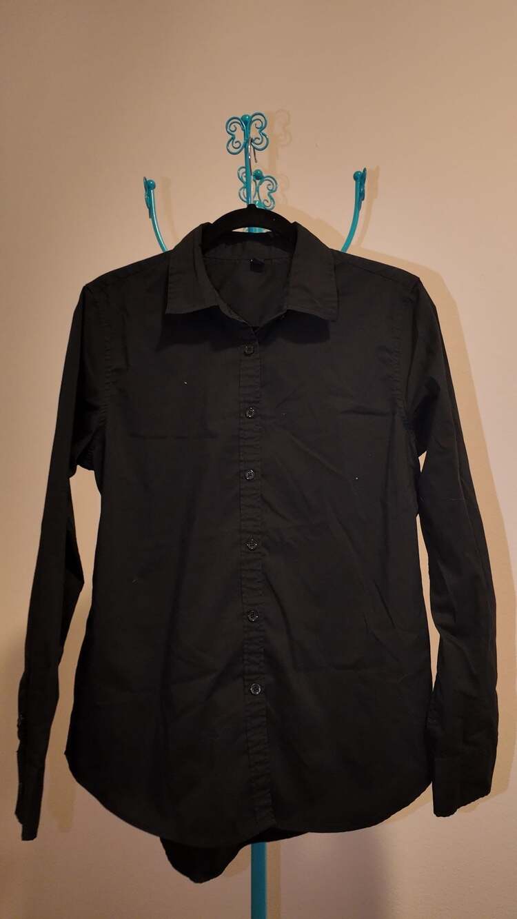 Design in Italy Women's Solid Black Long-Sleeve Button-Down Shirt Size M